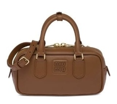 Кожаная сумка Miu Miu Arcadie коричневый