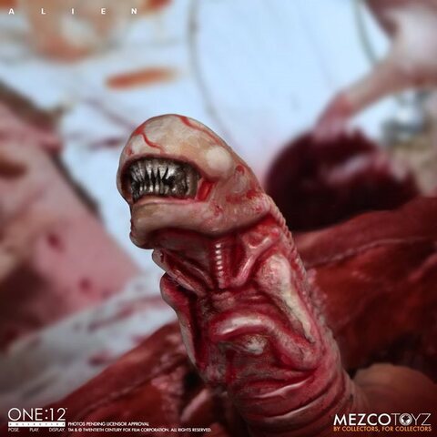 Фигурка Чужой масштаб 1:12 Коллекционное Издание Mezco