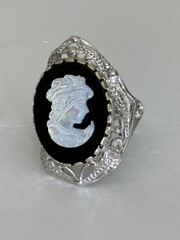 Камея (серебряное кольцо)