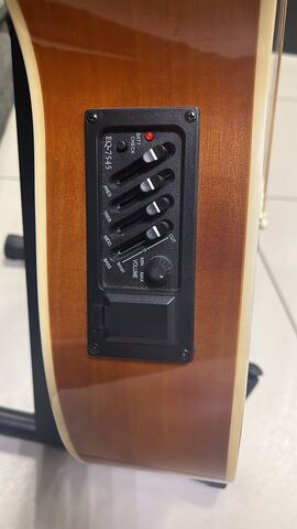 Mustang MF24CE - Электроакустическая гитара с вырезом 4EQ, верхняя дека ель фанера/гриф нато+палисандр