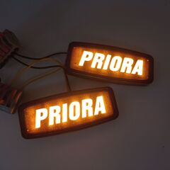 Повторитель поворота желтый на крыло диодный с надписью PRIORA для Лада Приора 2 шт