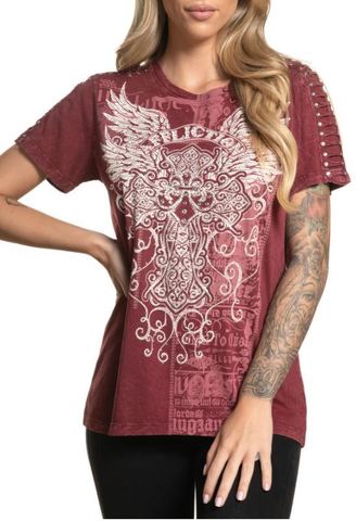 Affliction | Футболка женская DISTANT ANGEL AW23481 перед на модели