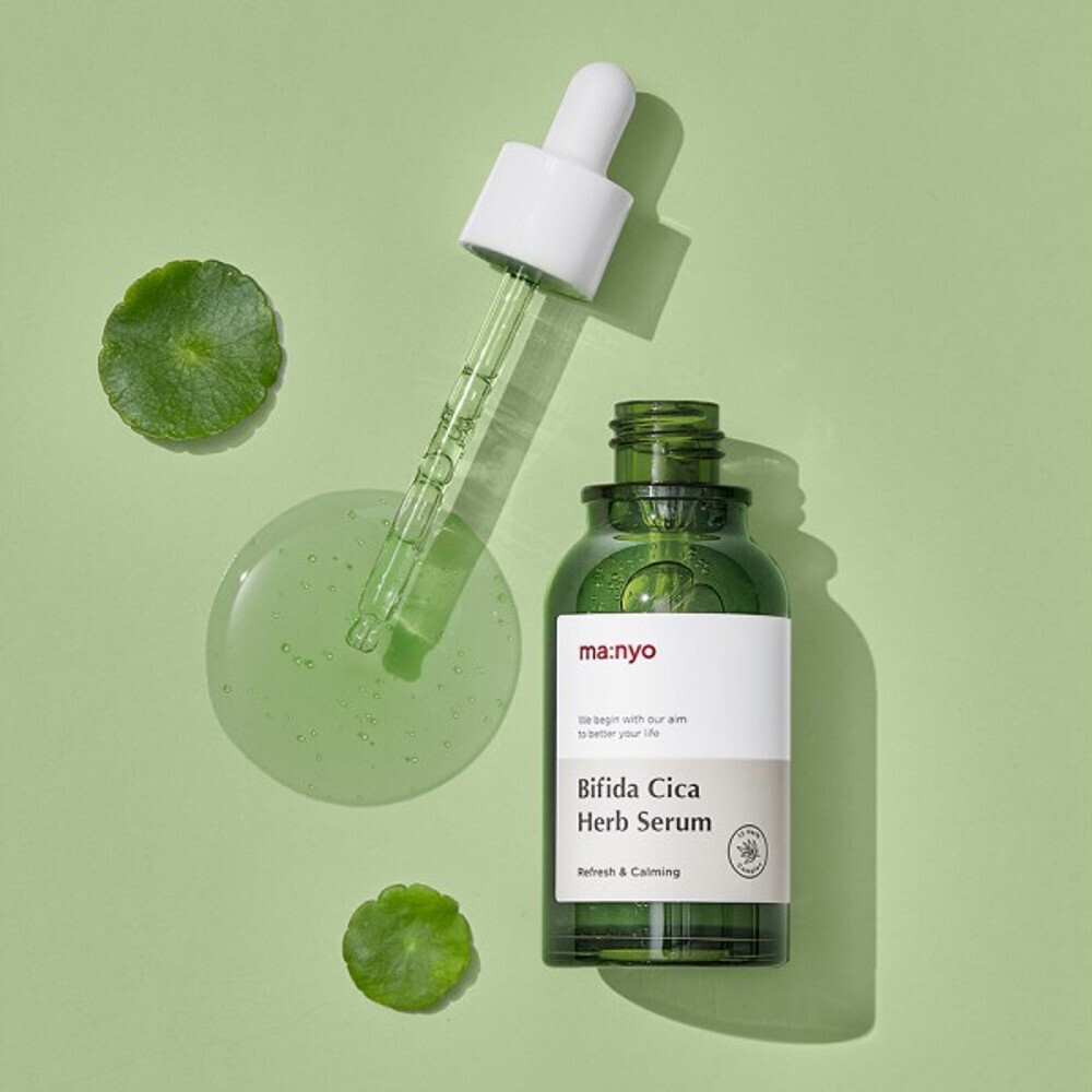 Успокаивающая сыворотка с экстрактом центеллы Manyo Bifida Cica Herb Serum  - купить по выгодной цене 2 996 ₽ | Golden Patch - маски, патчи, сыворотки