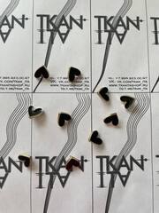 Пуговица металлическая на ножке с цветной эмалью (сердце) (металл/цветная эмаль, 13, Золото/черная эмаль)