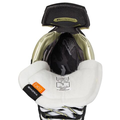 Коньки CCM TACKS AS-V PRO INT 4,5 REGULAR с лезвиями STEP BLACKSTEEL