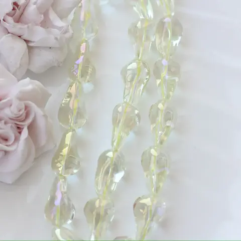 Бусины стеклянные, бледно-жёлтый с покрытием, фриформ 22*13 мм, 1 бусина, МК044