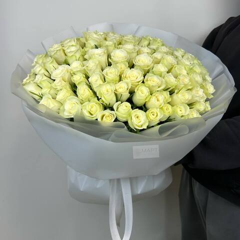Букет 101 белой розы кения