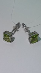 Хризолит (пусеты из серебра)