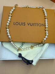 kole-choker-v-stile-lv-iz-zhemchuga