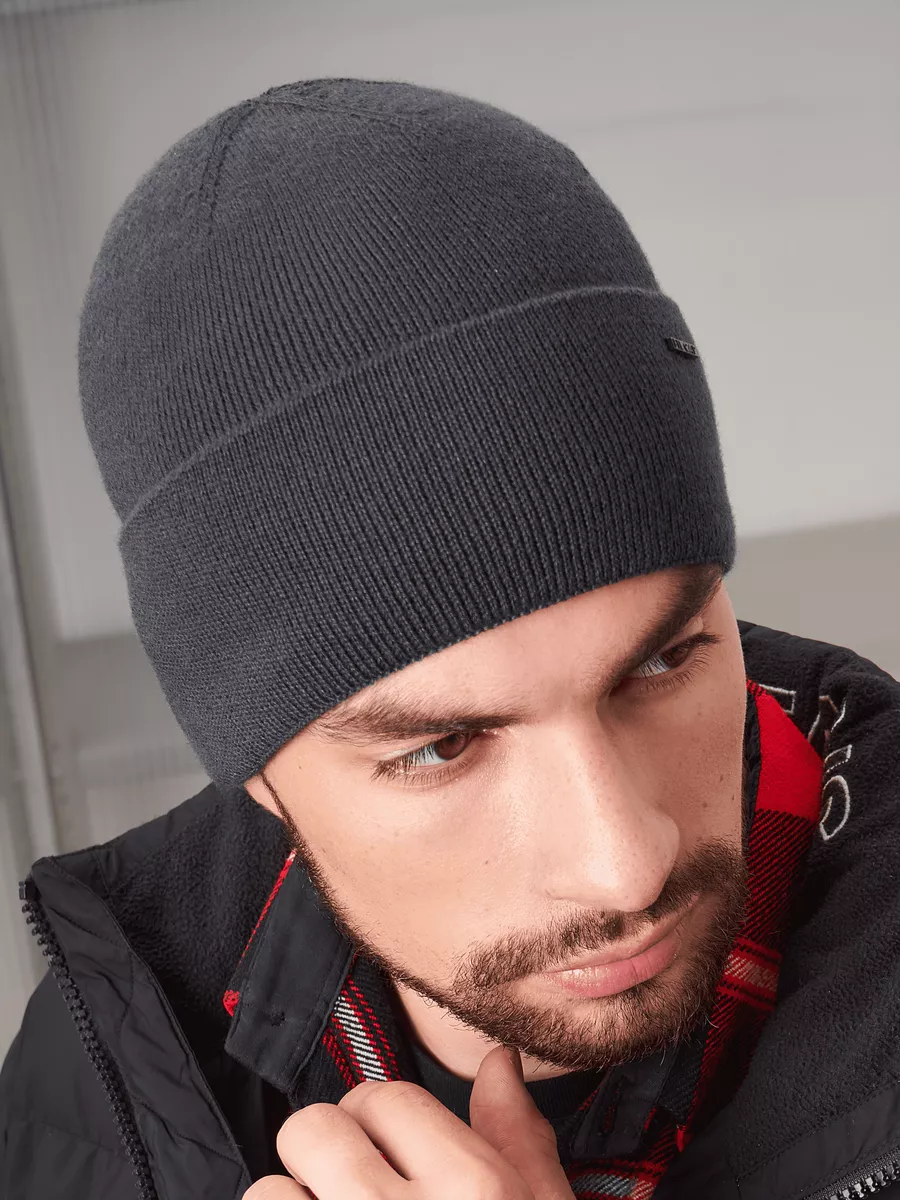 Шапка бини зимняя весенняя с флисом