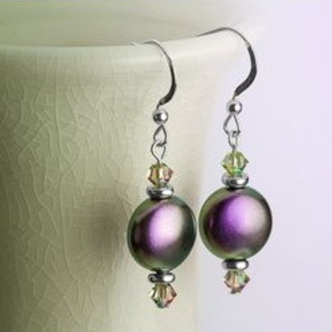 Комплект для создания сережек с плоскими жемчужинами Iridescent Purple от Сваровски ()