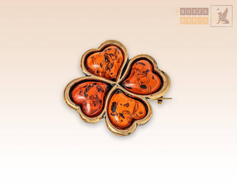 брошь Клевер