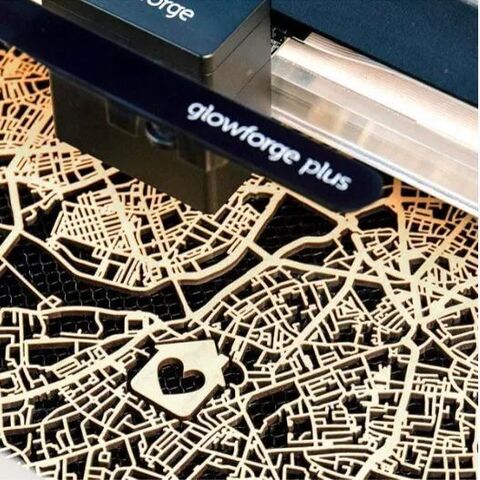 Настольный лазерный режущий гравер Glowforge Basic