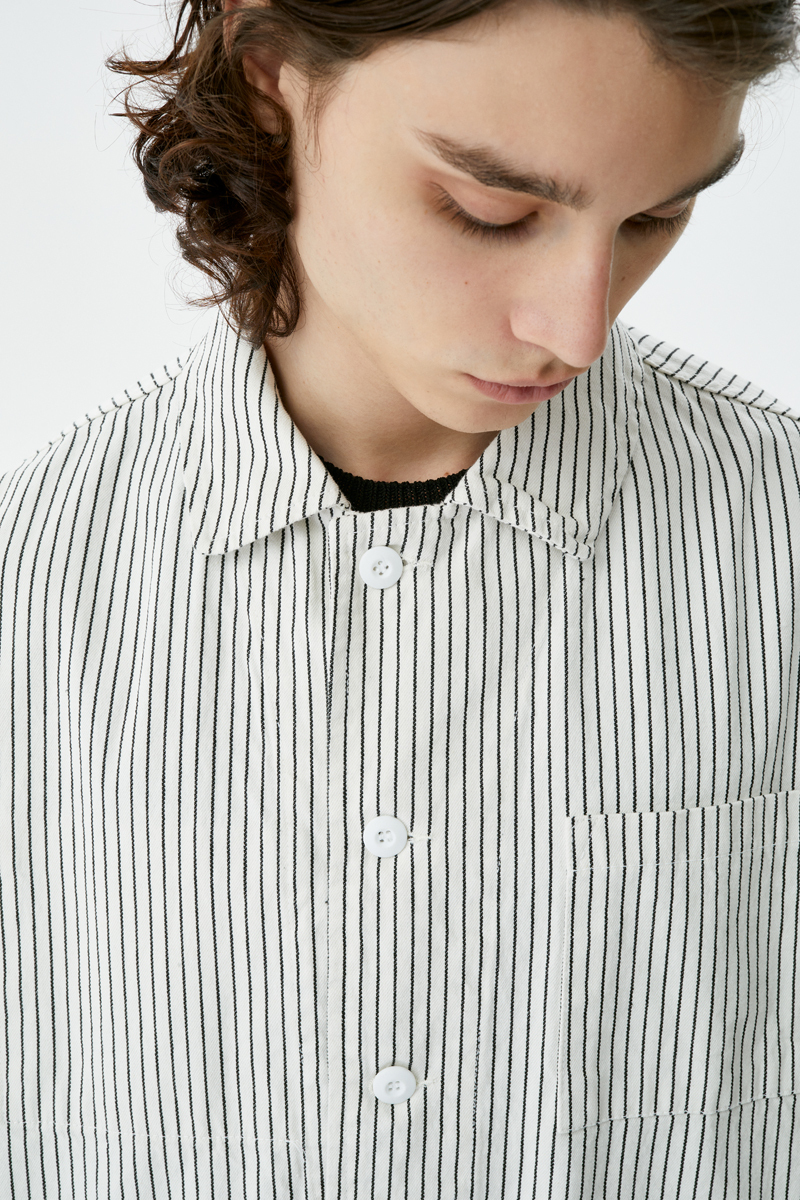 Белый костюм в полоску Normie