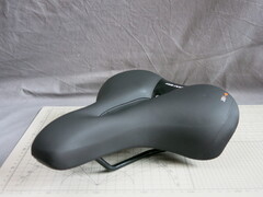 Велосипедное седло силиконовое амортизирующее размер L 598гр.