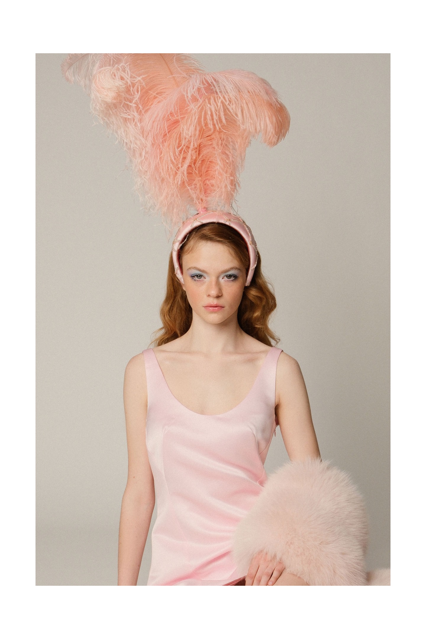 Ободок с ручной вышивкой