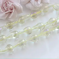 Бусины стеклянные, бледно-жёлтый с покрытием, фриформ 22*13 мм, 1 бусина, МК044