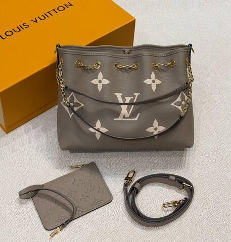 Сумка Louis Vuitton Bundle