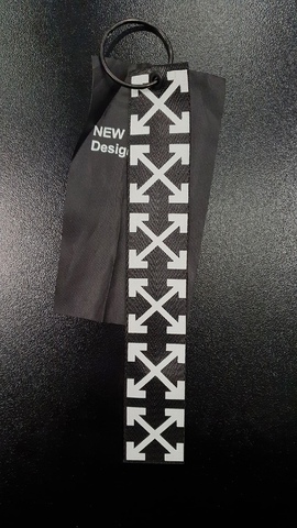 Брелок Off-White 655410