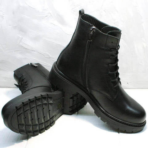 Черные ботинки кожаные женские. Грубые ботинки на шнуровке. Модные ботинки на тракторной подошве MisssRoy-BL.