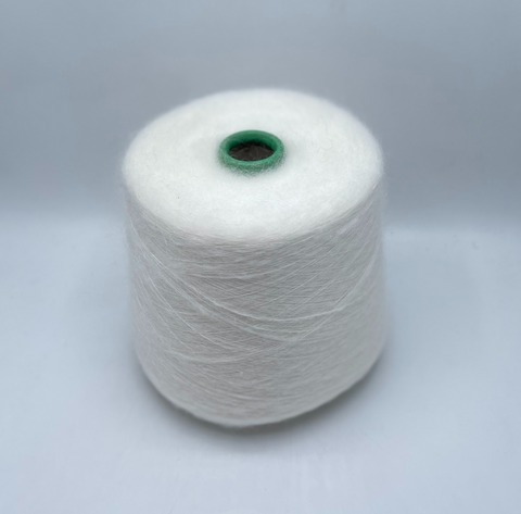 Filcom (пр.Италия), art.Aurora, 850м/100 гр. 70% Суперкидмохер, 30% Шелк , цвет-Молочный (635) арт-36274