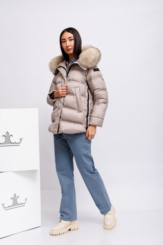 Peuterey Пуховик теплый с пушистой меховой оторочкой по капюшону