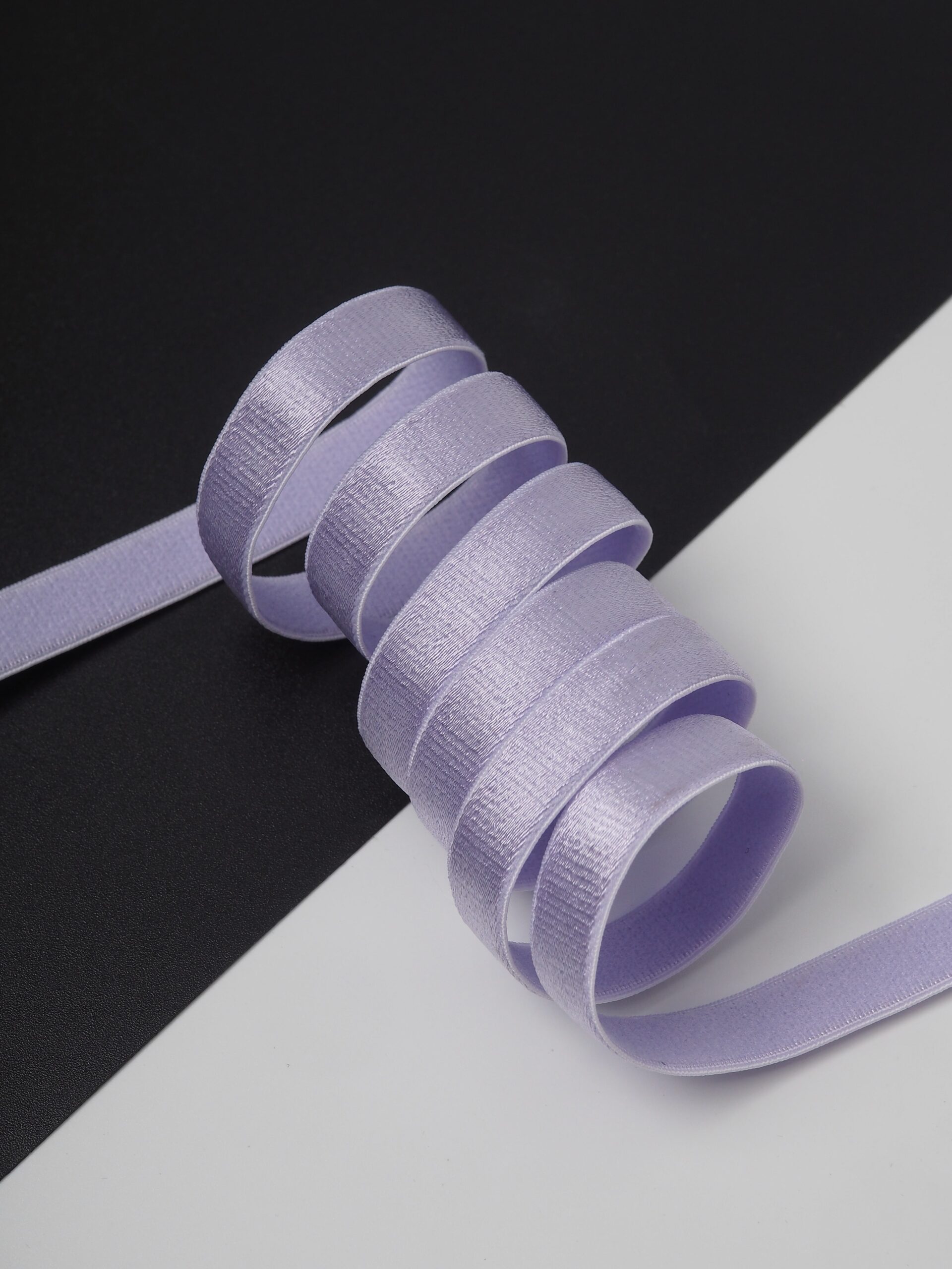 Резинка бретелечная орхидея глянцевая ширина 10 мм