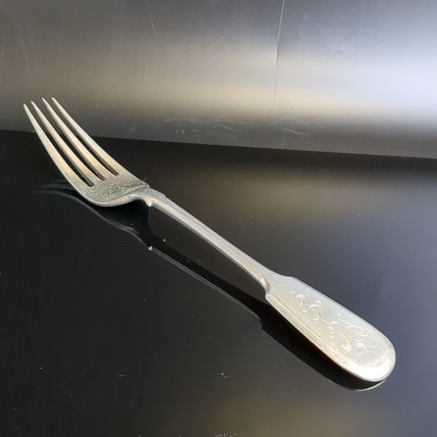 №7 Столовая вилка серебро 84 пробы. Российская Империя. Вес 71 грамм. Хлебниковъ 1908-1917 гг