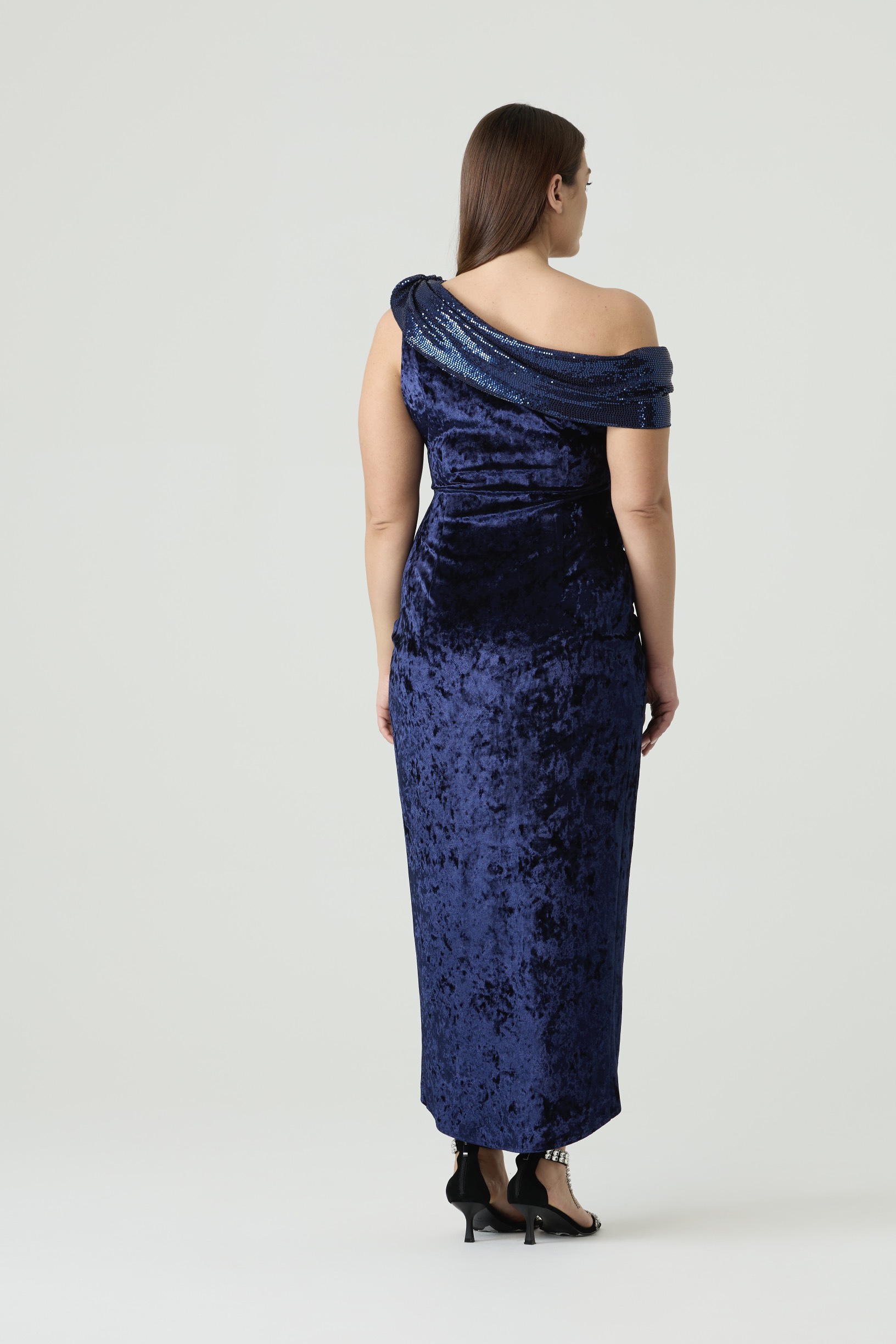 Платье из бархата с драпировкой на одно плечо, синий