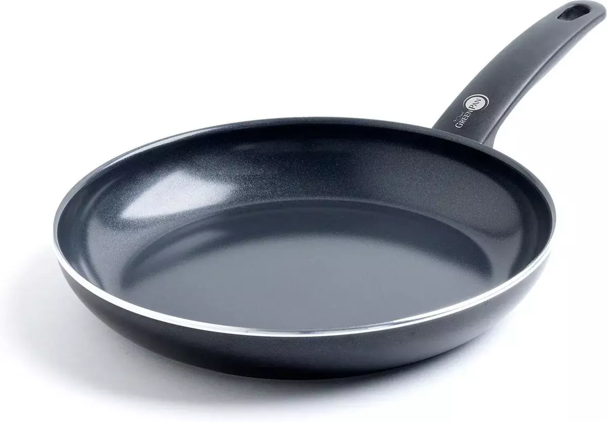 Сковорода GREENPAN. Сковорода Ayo 18cm Fry Pan. Прозрачная сковородка. Сковородка на прозрачном фоне.