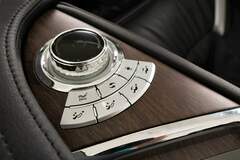 Массажное кресло Casa&More Genesis 1.0 Черно-серебристый