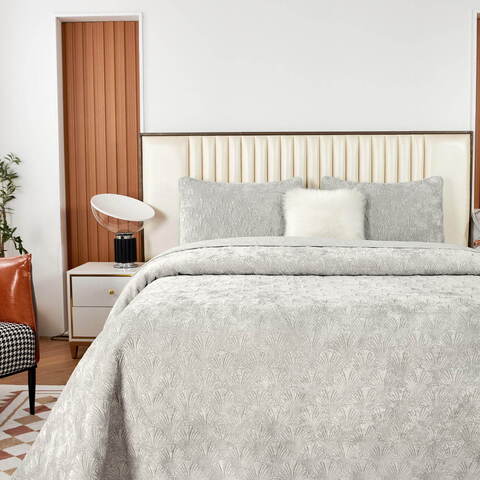 Покрывало 240x260 Sofi De MarkO Розалин светло-серое