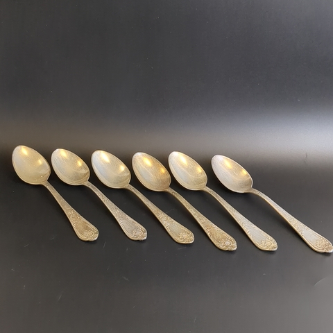 Набор из 6 десертных ложек с цветочным декором - МНЦ - Вольнянский завод столовых приборов им. Шевченко - ЗиШ - СССР