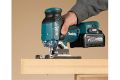 Аккумуляторный лобзик 135 мм Makita JV001GZ