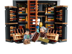 LEGO Harry Potter: Палочки Олливандера и мантии мадам Малкин (76439)