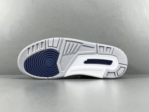 Air Jordan 3 'Midnight Navy' 