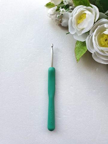 Крючок для вязания 4 мм. (алюминий, резиновая ручка)