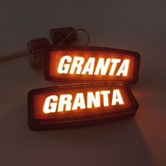 Повторитель поворота на крыло диодный с надписью GRANTA желтый для Лада Гранта 2 шт