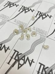 Пуговица фигурная пластиковая на ножке (Пластик, Белый цветок, 11)