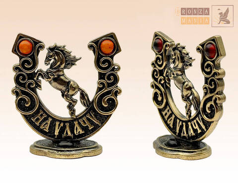 фигурка Подкова Конь Мустанг - На удачу