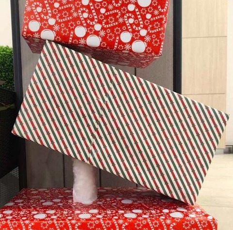 Бумага для оформления подарков Nyår, 70х300 см