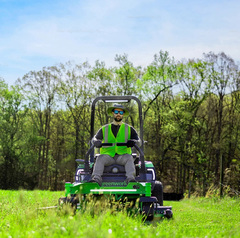 Райдер садовый ZTC152 82V (152 см) Zero Turn аккумуляторный c нулевым радиусом разворота, с АКБ 304 Ач / 24 кВтч