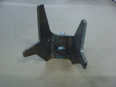 кронштейн  амортизатора перед. правый  (на раму) УАЗ 452/3962/2206/3741  0451-00-2905535-01