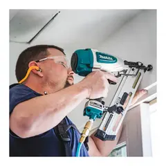 Пистолет гвоздезабивной пневматический Makita AF635