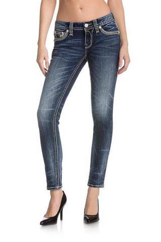 Rock Revival | Джинсы женские BRAYLEE S205 SKINNY JEAN RP2593S205 на модели спереди