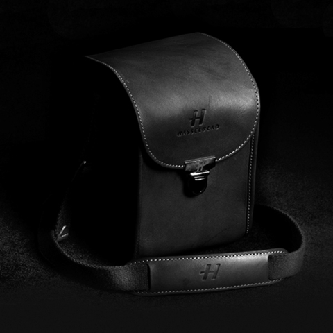 Lunar camera case black leather