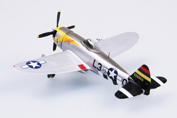 Модель Американский Истребитель бомбардировщик P-47D Trunderbolt масштаб 1:72