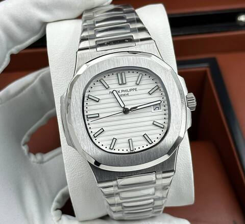 Часы PATEK PHILIPPE