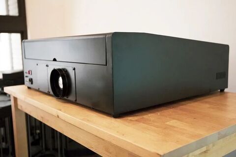 Настольный лазерный режущий гравер FLUX Beambox