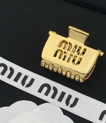 Заколка-крабик маленькая для волос MIU MIU из металла